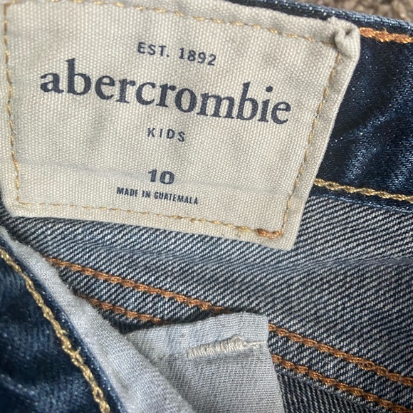 Boy Jean pants - Picture 3 of 4